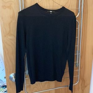 XS Uniqlo sweater